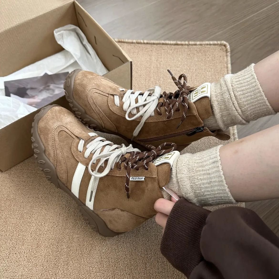Women Boxing Boots Hidden Heel Height Increasing Short Boxing Boots For Women, Genuine Leather, Two-Tone Shoelaces, Small Size, Casual_vogvips.com