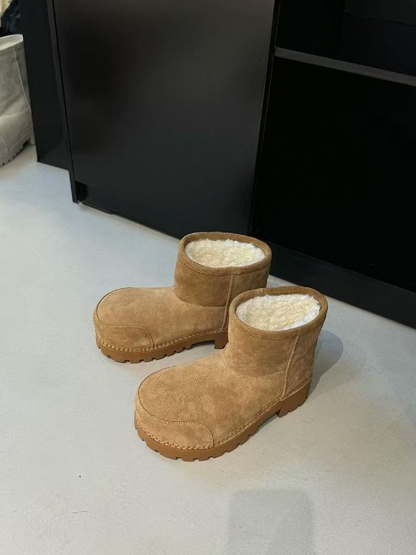Korean Thick Soled Snow Boots For Women, 2025 Autumn And Winter Rubber Round Head Sleeve Suede Fashion Boots, Versatile_vogvips.com