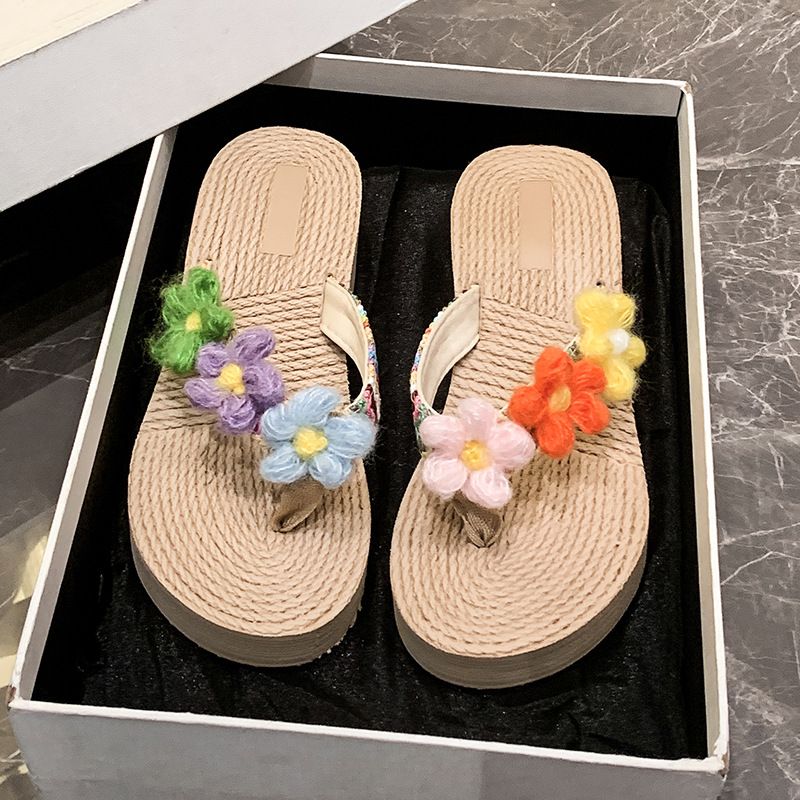 Women’s Shoes Small New Fairy Style Wedge Heel Flip Flops Women Summer Fashion Straw Flower Thick Bottom Pastoral Holiday Beach Shoes_vogvips.com