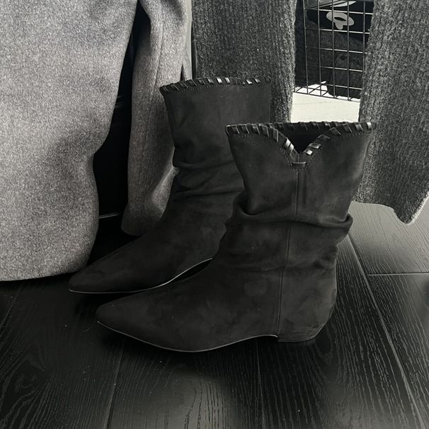 2025 New Autumn Sheepskin Fashion Pile Elegant Slimming Versatile Pointed Thick Heel Short Boots For Women_vogvips.com