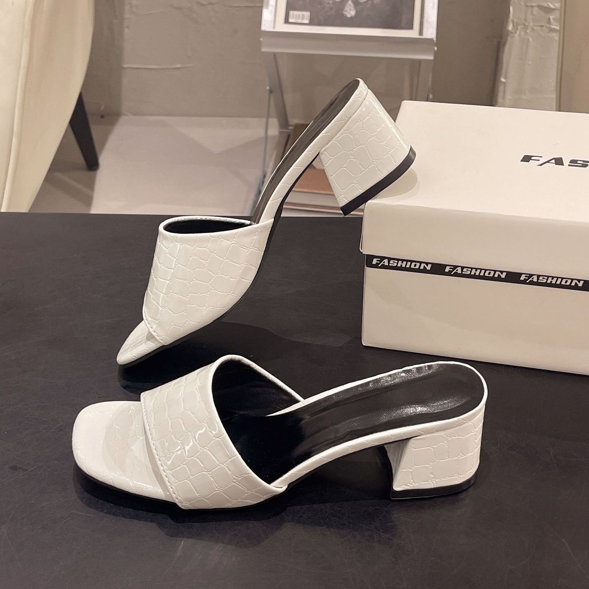 European And American Foreign Trade Plus Size Women's Shoes 2025 New Summer One-Strap Chunky Sandals Outdoor High_vogvips.com