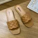 Summer Designer New Woven Diamond Pattern Home Outdoor Versatile Fashion Lightweight Breathable Slippers Anti Slip Wear_vogvips.com