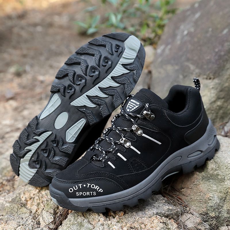 Outdoor Men Women In Autumn And Winter, Hiking For Couples, Oversized Shoes 9F4_vogvips.com