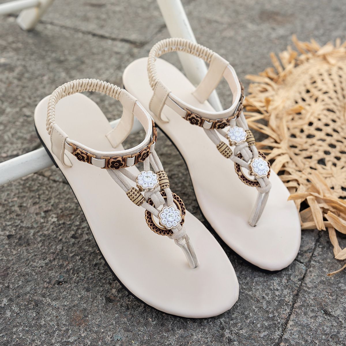 Women's Plus Size Ethnic Style Beaded Fashionable Versatile 2026 Summer New Flat Breathable Casual Sandals For Women_vogvips.com