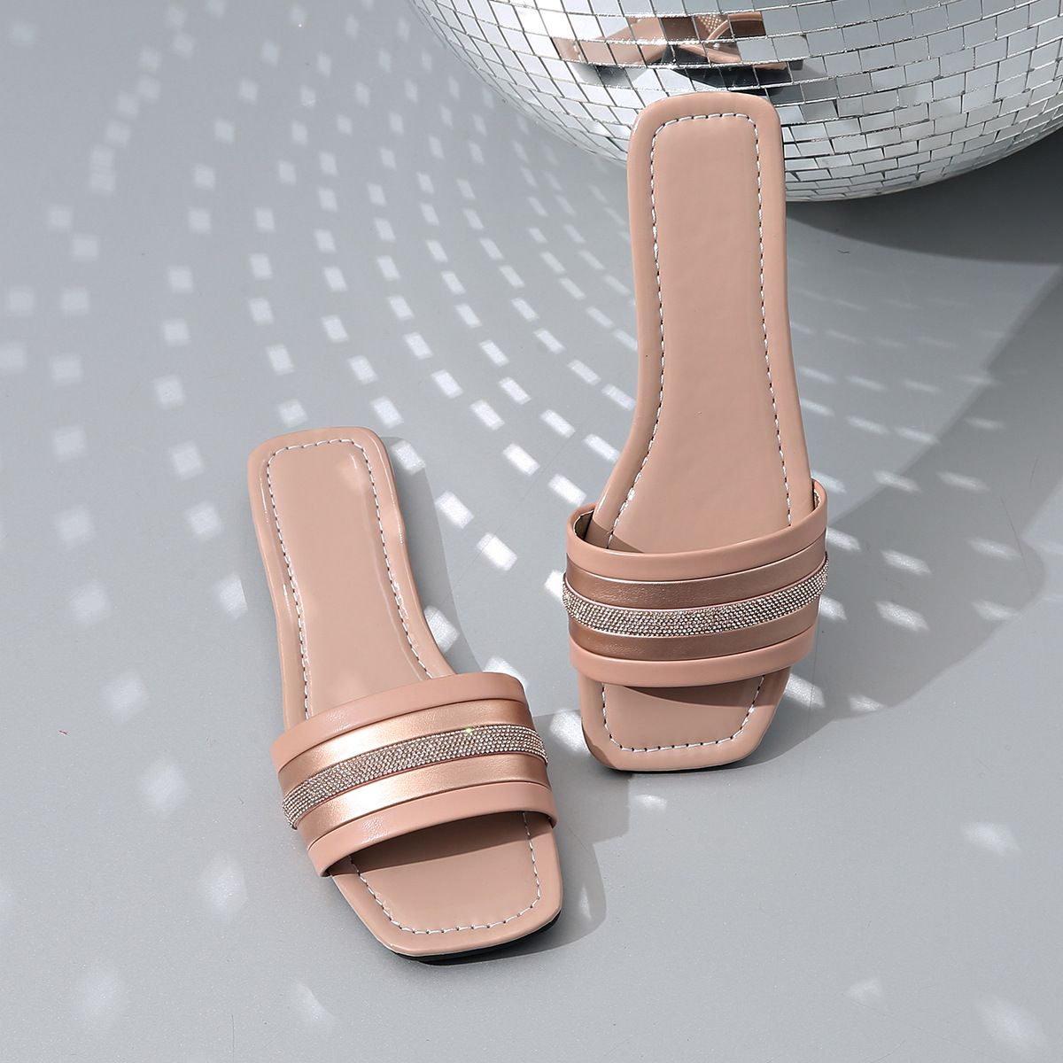 New Line With Soft Sole Fashion Wear Flip-flops_vogvips.com