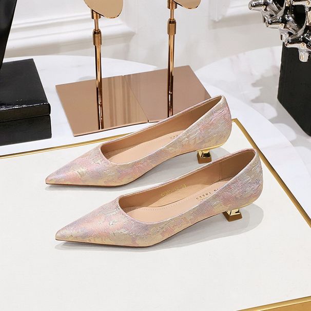 Sweet Women's Shoes Low Heel Shallow Mouth Pointed Flower Cloth Surface Spring And Autumn New Women's Single Shoes_vogvips.com